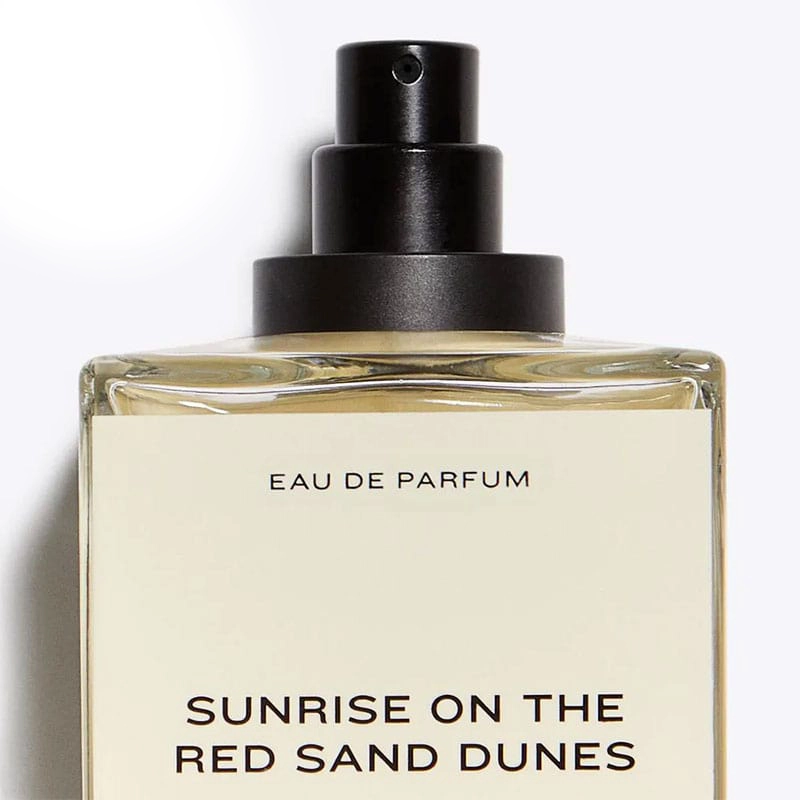 زارا سانرایز آن د رد سند دونز _ Zara Sunrise on the Red Sand Dunes